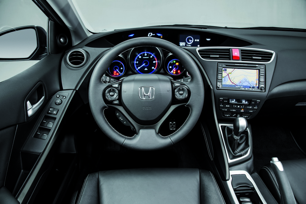 Honda Civic Tourer (station wagon) - interior, photo 1