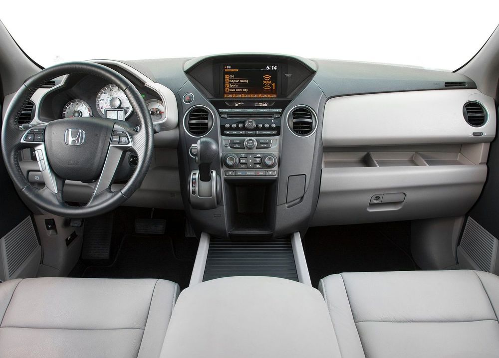 Honda Pilot 2012 - interior, photo 1